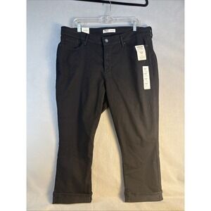 Signature Gold levi Strauss  Women's Size 18 W34 Black Capri New With Tags